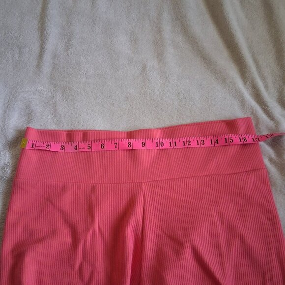 Adidas Women's Size XL Coral Orange Ribbed Athletic Stretch Biker Shorts - Picture 11 of 13
